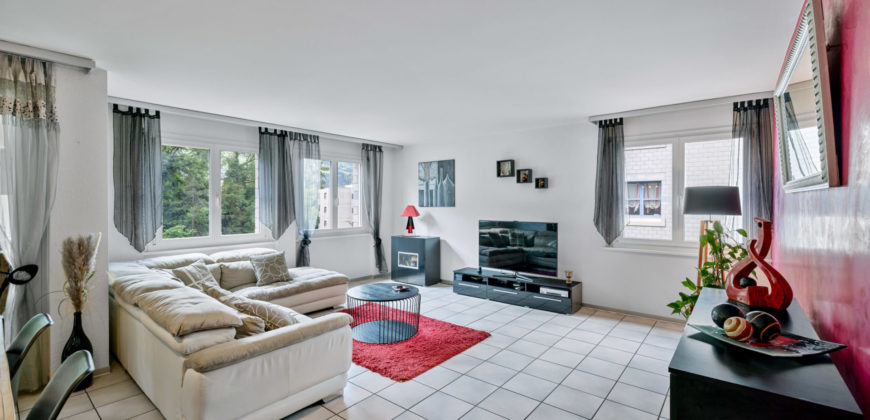 Spacieux appartement 4 pièces 1/2 de 113 m2 avec superbe loggia
