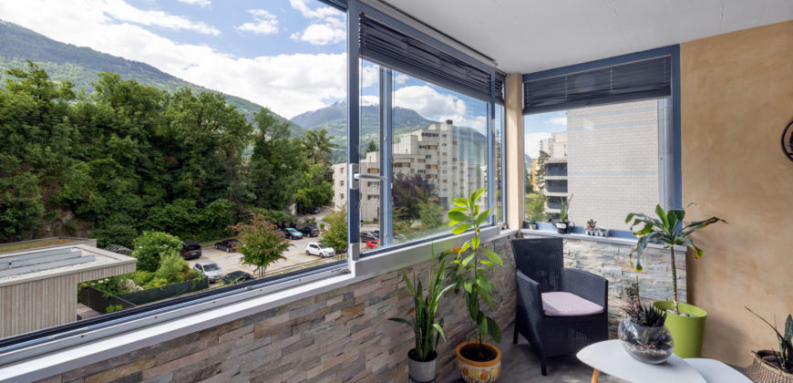 Spacieux appartement 4 pièces 1/2 de 113 m2 avec superbe loggia