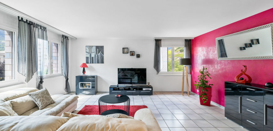 Spacieux appartement 4 pièces 1/2 de 113 m2 avec superbe loggia