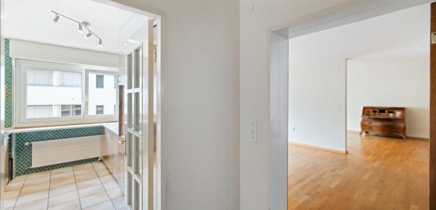 Spacieux et lumineux 4.5 pièces de 128 m² à deux pas de la gare de Sion !
