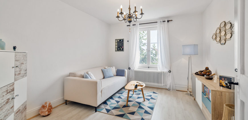 MAGNIFIQUE CORPS DE FERME COMPOSÉ DE 3 APPARTEMENTS ET DE 2 GRANGES