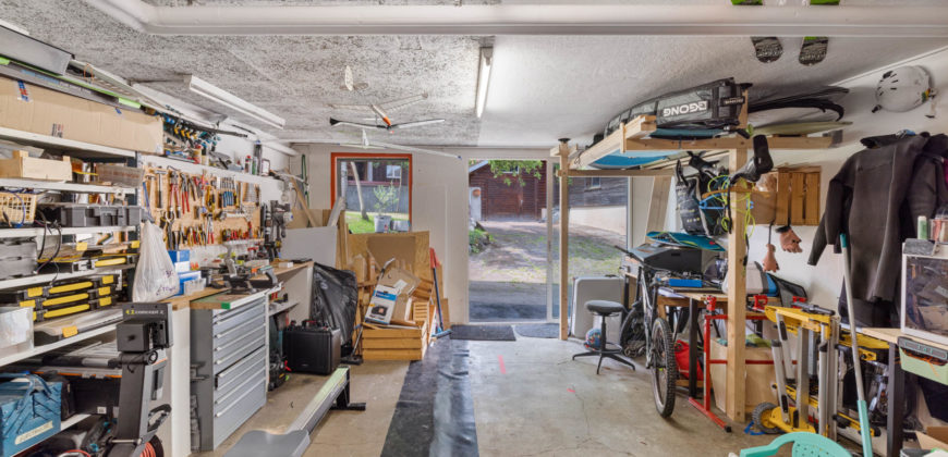 MAGNIFIQUE CORPS DE FERME COMPOSÉ DE 3 APPARTEMENTS ET DE 2 GRANGES