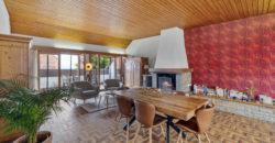 MAGNIFIQUE CORPS DE FERME COMPOSÉ DE 3 APPARTEMENTS ET DE 2 GRANGES