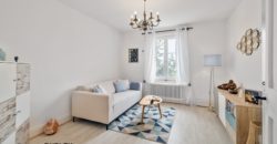 Corps de Ferme avec 3 appartements 2 granges et 3 garages fermés