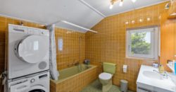 Corps de Ferme avec 3 appartements 2 granges et 3 garages fermés