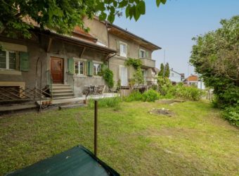 MAGNIFIQUE CORPS DE FERME COMPOSÉ DE 3 APPARTEMENTS ET DE 2 GRANGES