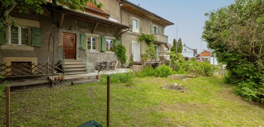 MAGNIFIQUE CORPS DE FERME COMPOSÉ DE 3 APPARTEMENTS ET DE 2 GRANGES