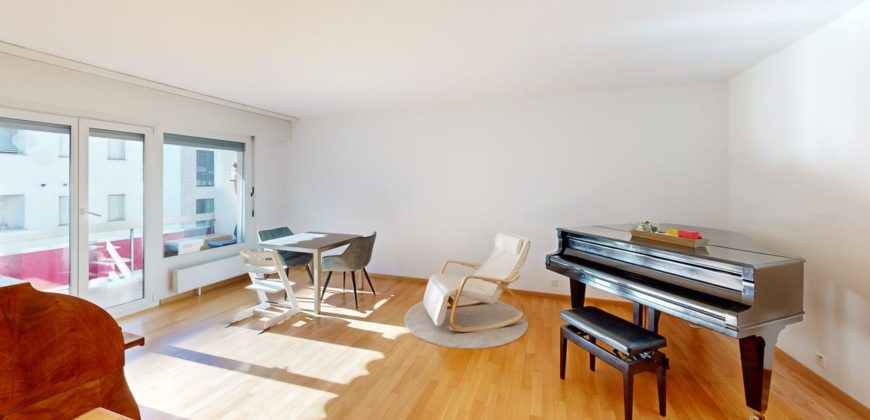 Spacieux et lumineux 4.5 pièces de 128 m² à deux pas de la gare de Sion !