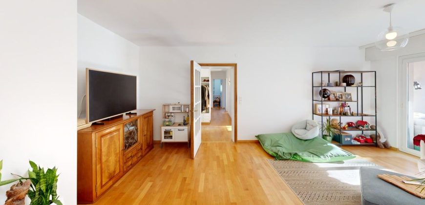 Spacieux et lumineux 4.5 pièces de 128 m² à deux pas de la gare de Sion !