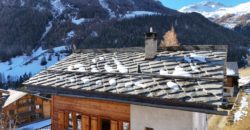 Un chalet d’exception en résidence secondaire, accessible aux acheteurs étrangers, à deux pas du centre du village d’Evolène.