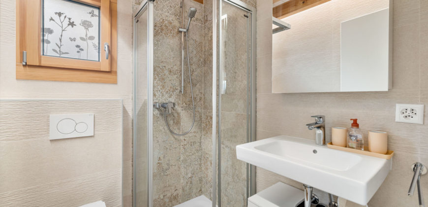 Charmante villa mitoyenne 3 pièces 1/2 de 110 m2 au coeur des vignes