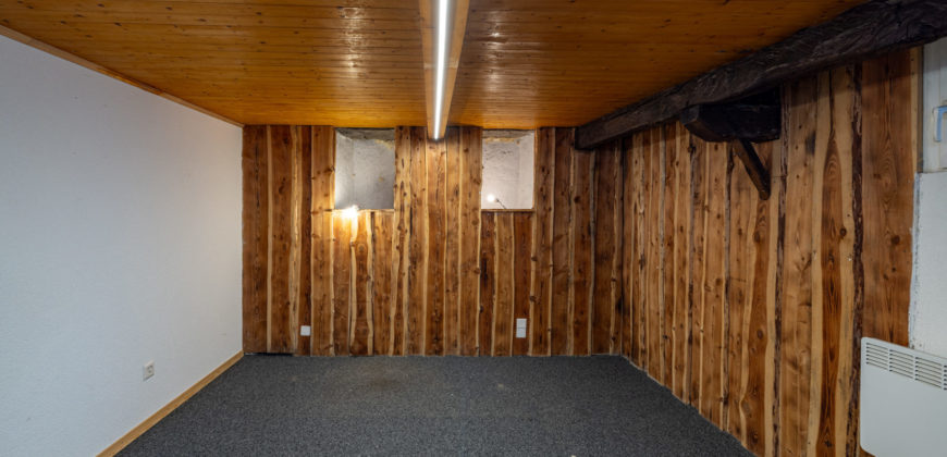 Charmante maison villageoise 5 pces 1/2 de 207 m2 nets avec son atelier au cœur du vieux village de Saxon