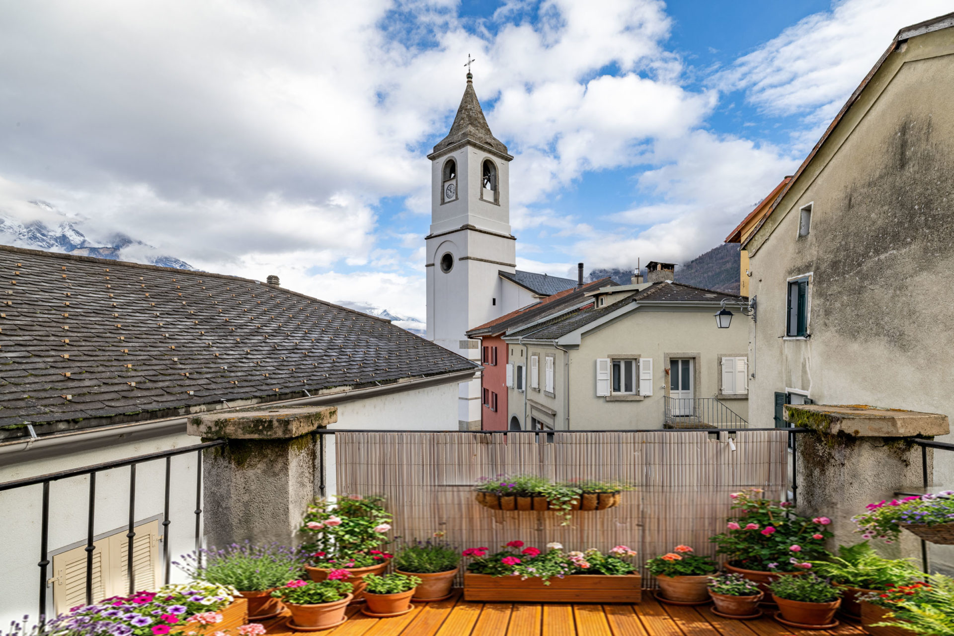 Charmante maison villageoise 5 pces 1/2 de 207 m2 nets avec son atelier au cœur du vieux village de Saxon