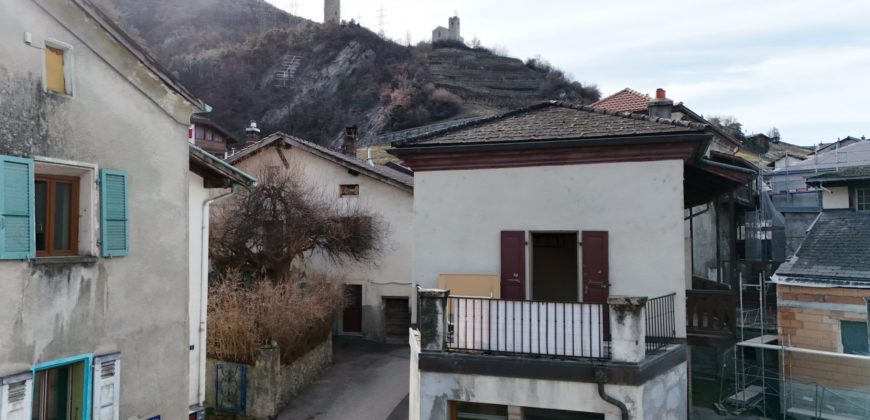 Charmante maison villageoise 5 pces 1/2 de 207 m2 nets avec son atelier au cœur du vieux village de Saxon