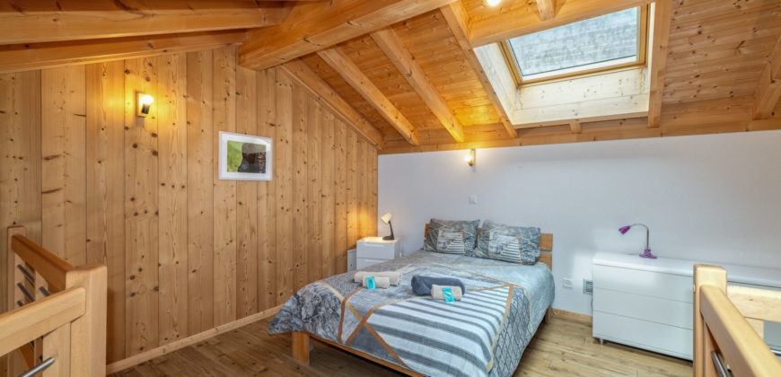 MAGNIFIQUE VILLA MITOYENNE 3 PCES ½ DE 107 M2 AU CŒUR DES VIGNES À SAILLON 