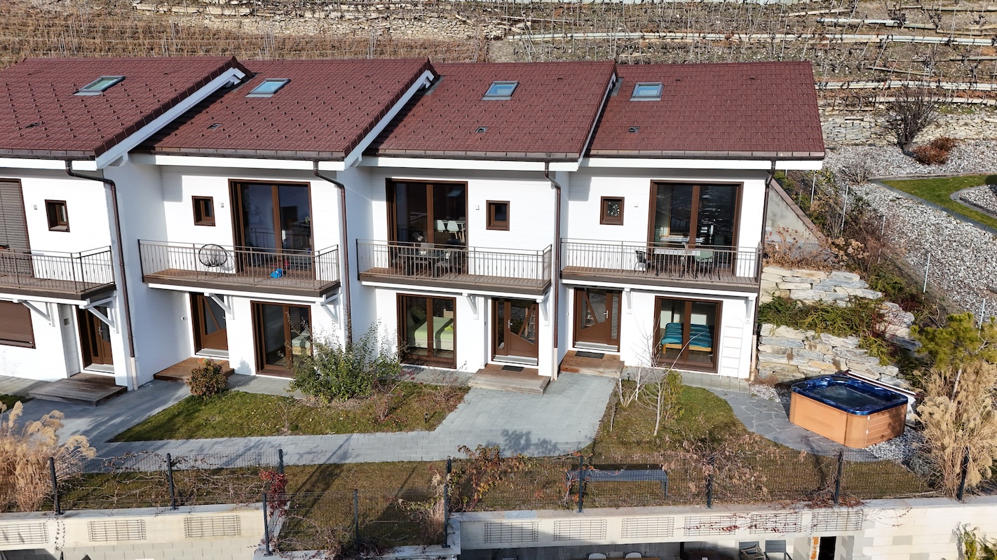 MAGNIFIQUE VILLA MITOYENNE 3 PCES ½ DE 107 M2 AU CŒUR DES VIGNES À SAILLON 