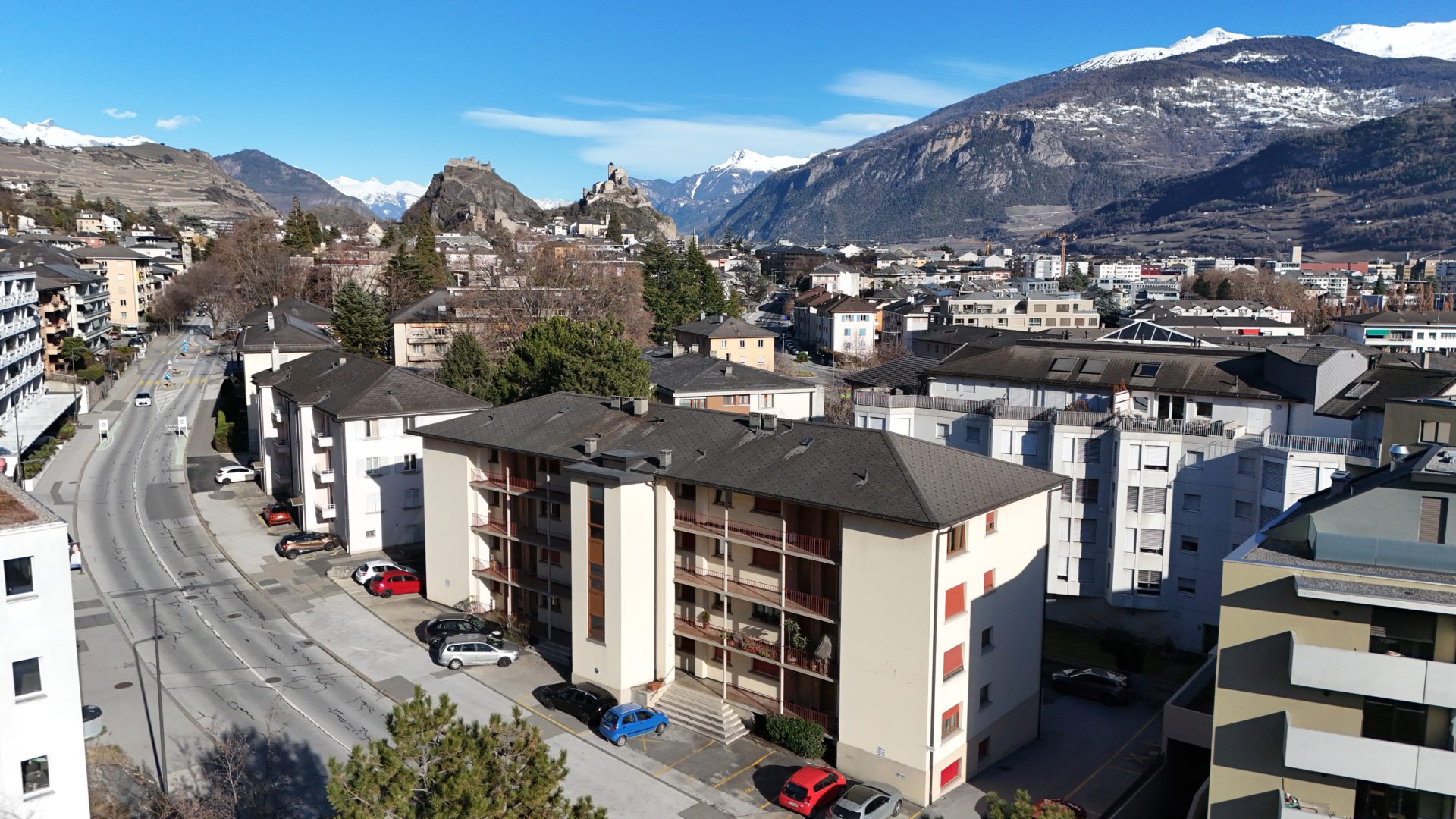 Charmant 3 pièces 1/2 entièrement rénové d’une surface de 83 m² bruts