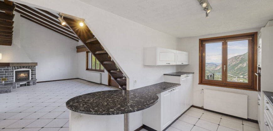 Maison individuelle 6 pièces 1/2 avec un atelier et une vue extraordinaire