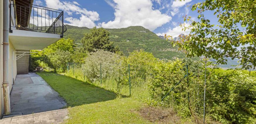 Maison individuelle 6 pièces 1/2 avec un atelier et une vue extraordinaire