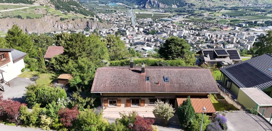 Maison individuelle 6 pièces 1/2 avec un atelier et une vue extraordinaire