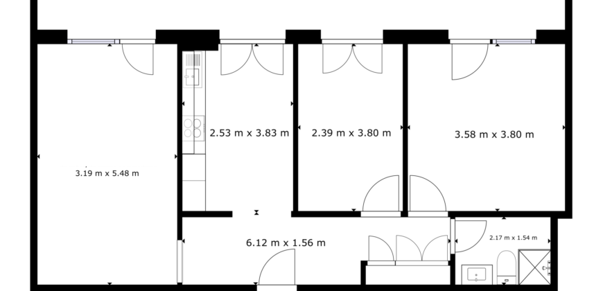 Lumineux appartement de 3,5 pièces rénové, offrant une surface brute de 79 m²