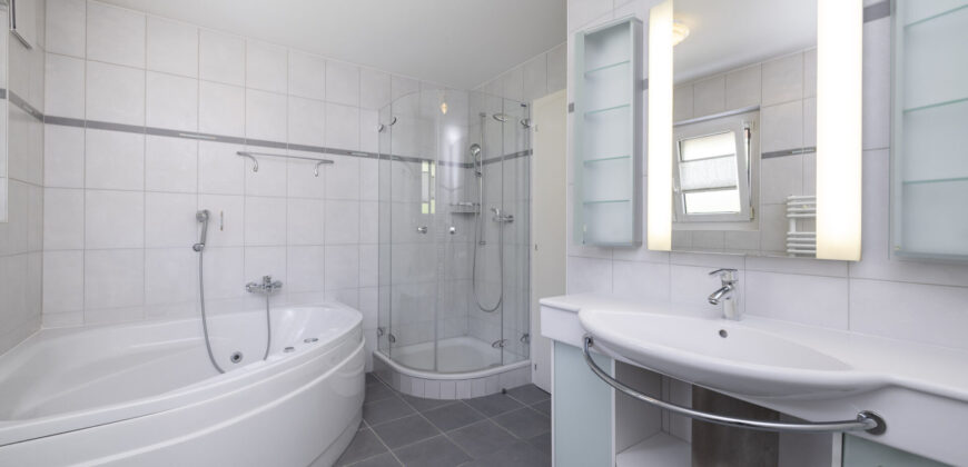 Splendide villa individuelle de 6 pièces ½ sur 3 niveaux