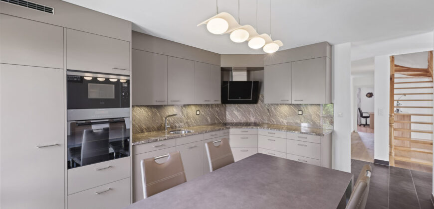 Splendide villa individuelle de 6 pièces ½ sur 3 niveaux
