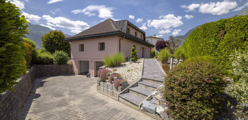 Splendide villa individuelle de 6 pièces ½ sur 3 niveaux