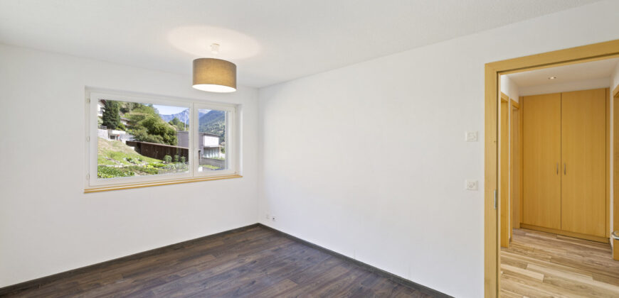 Spacieux 3 pièces 1/2 en rez-de-jardin de 107 m²