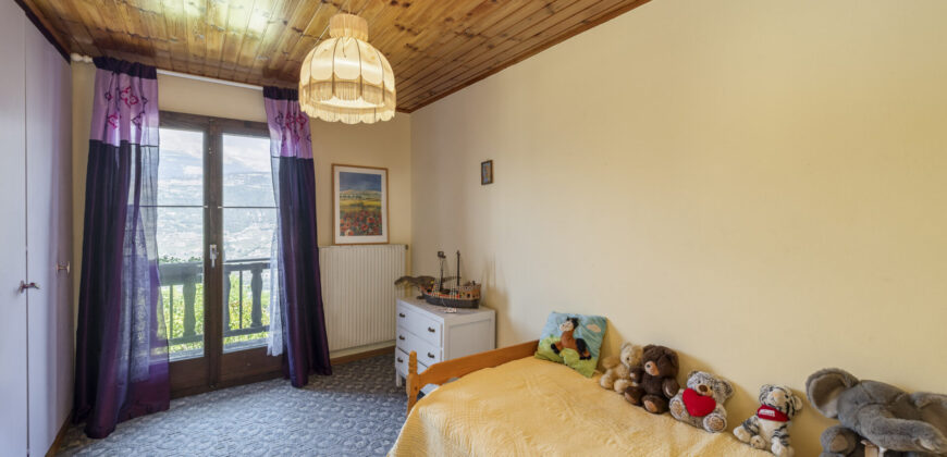 Maison individuelle 5 pièces ½ de 224 m2 nets sur parcelles de 1693 m2