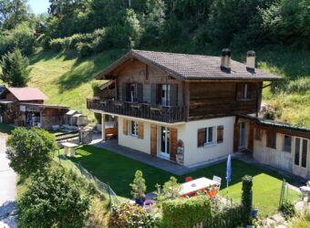 Maison individuelle 5 pièces ½ de 224 m2 nets sur parcelles de 1693 m2