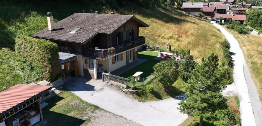 Maison individuelle 5 pièces ½ de 224 m2 nets sur parcelles de 1693 m2