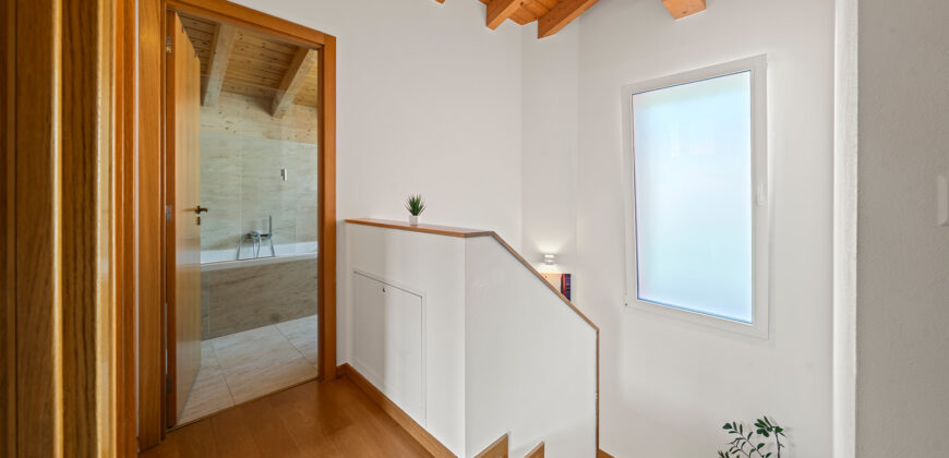 Charmante villa 4 pièces ½ de 130 m2 nets à Vétroz sur parcelle de 463 m2