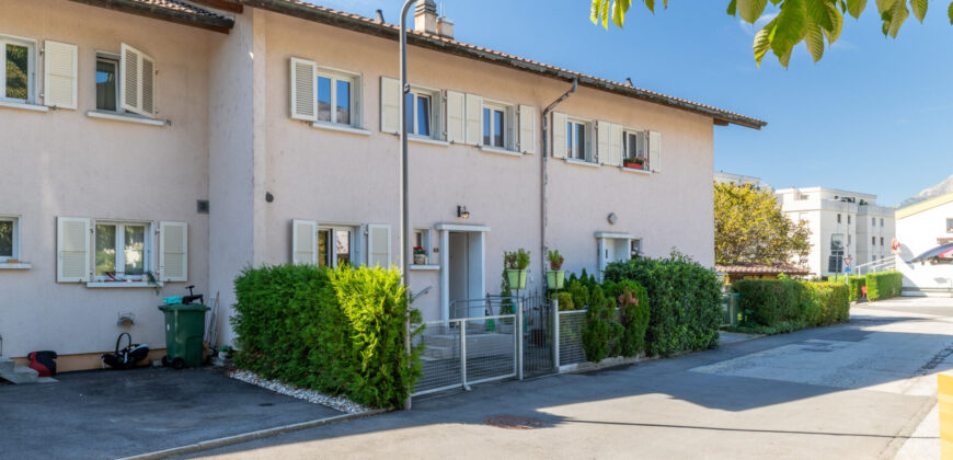 Maison mitoyenne avec un potentiel extraordinaire