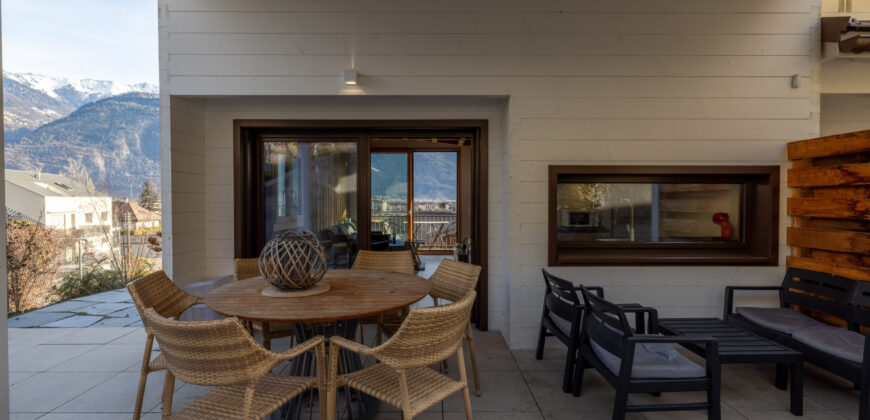 MAGNIFIQUE VILLA MITOYENNE 3 PCES ½ DE 110 M2 AU COEUR DES VIGNES À SAILLON