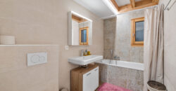 MAGNIFIQUE VILLA MITOYENNE 3 PCES ½ DE 110 M2 AU COEUR DES VIGNES À SAILLON